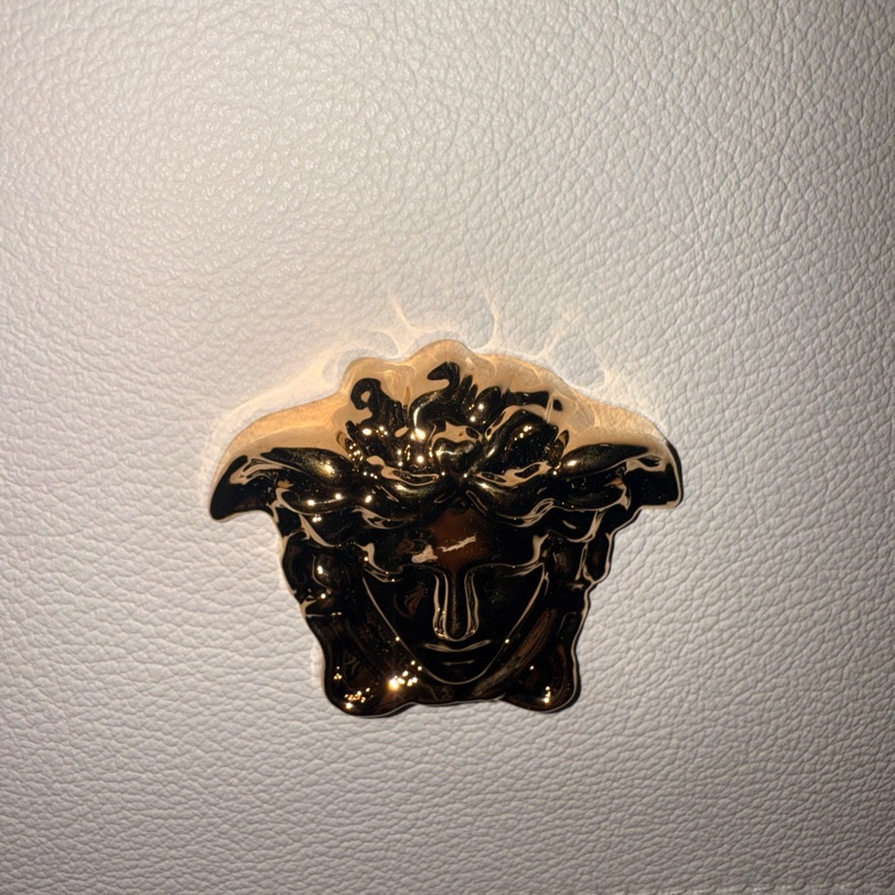 Versace Tan and White Straw Tote NWT BEACH BAG - Picture 8 of 11